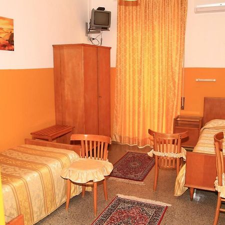 Hotel San Vincenzo Soverato Marina Bagian luar foto