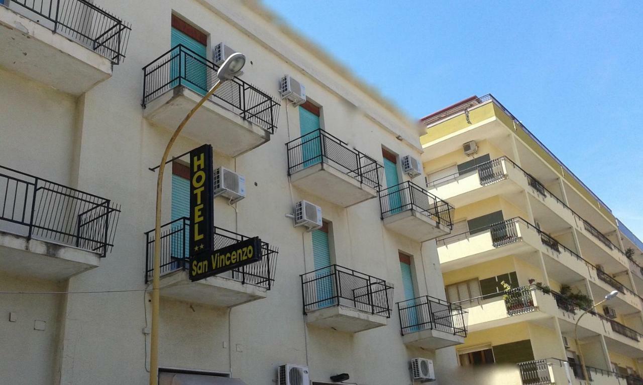 Hotel San Vincenzo Soverato Marina Bagian luar foto