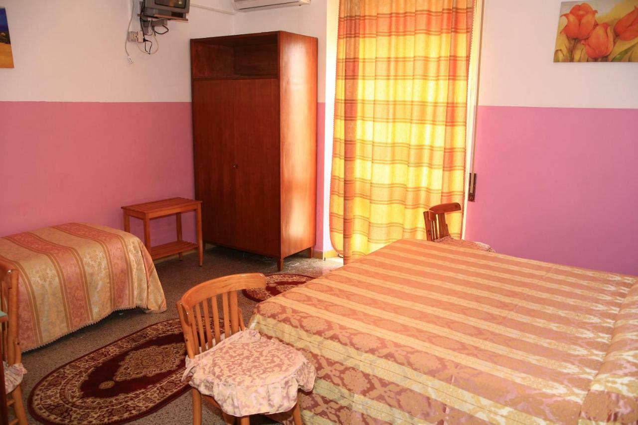 Hotel San Vincenzo Soverato Marina Bagian luar foto